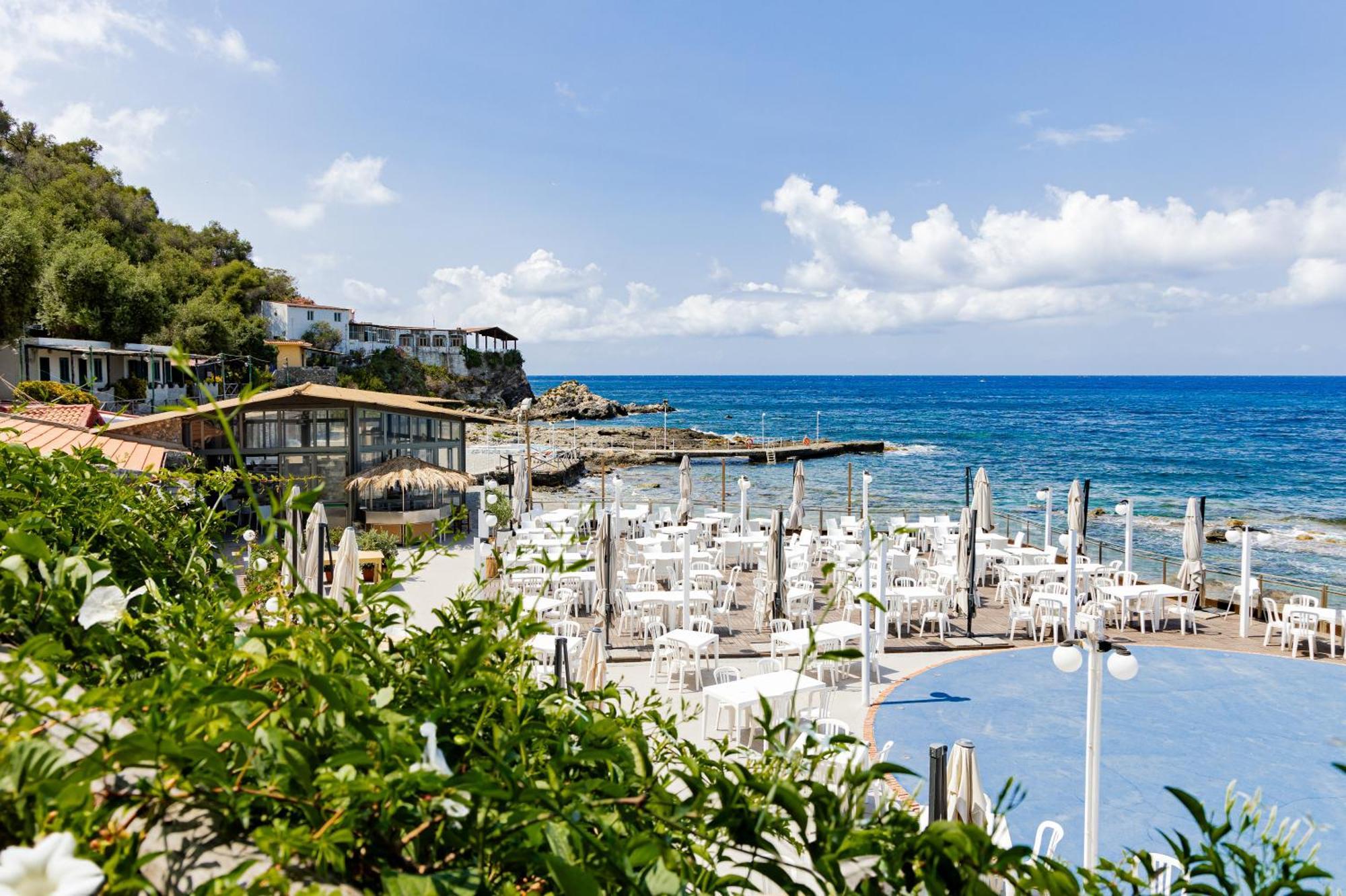Riva Smeralda Camping Lodge Milazzo Eksteriør bilde