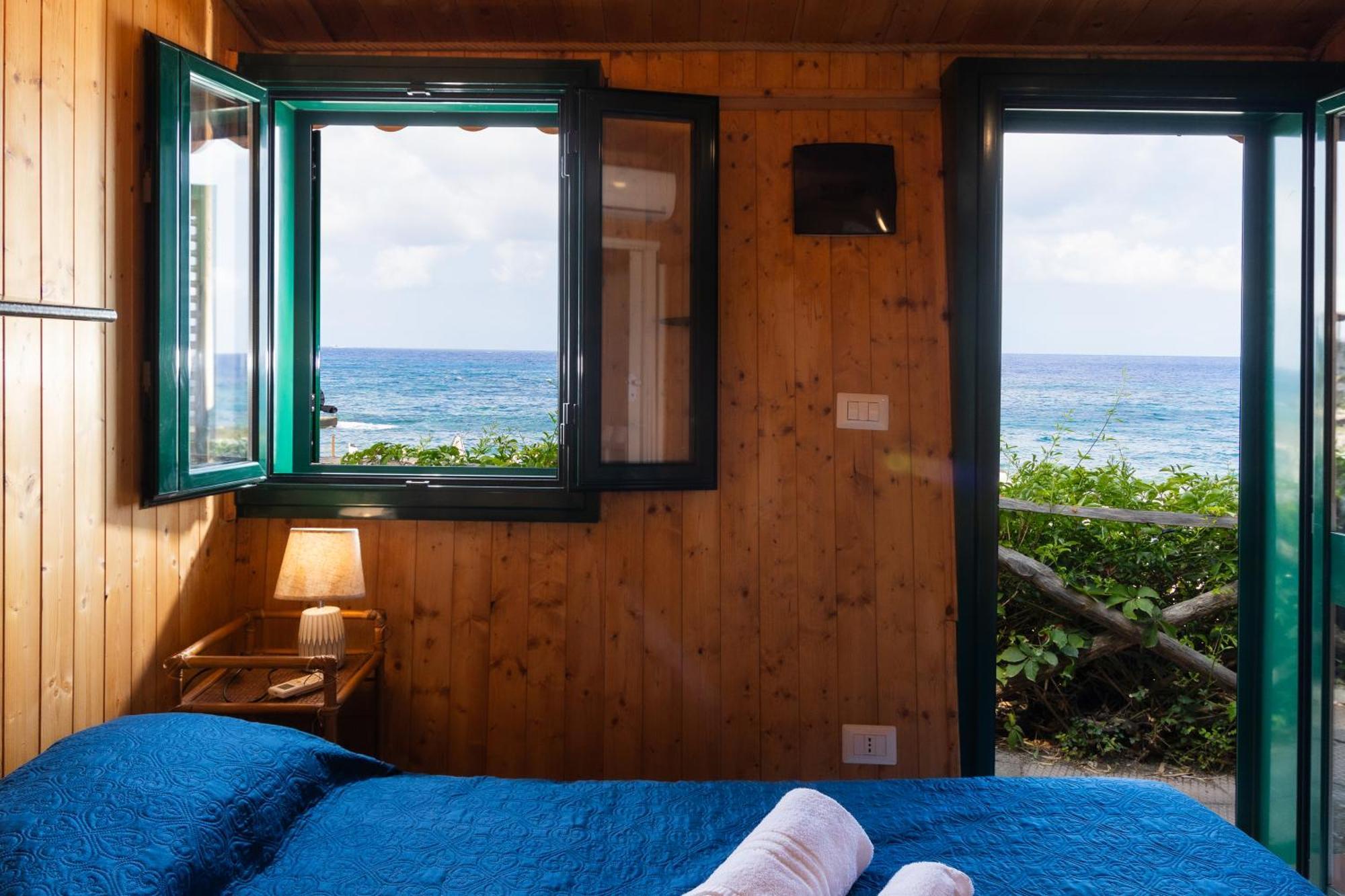 Riva Smeralda Camping Lodge Milazzo Eksteriør bilde