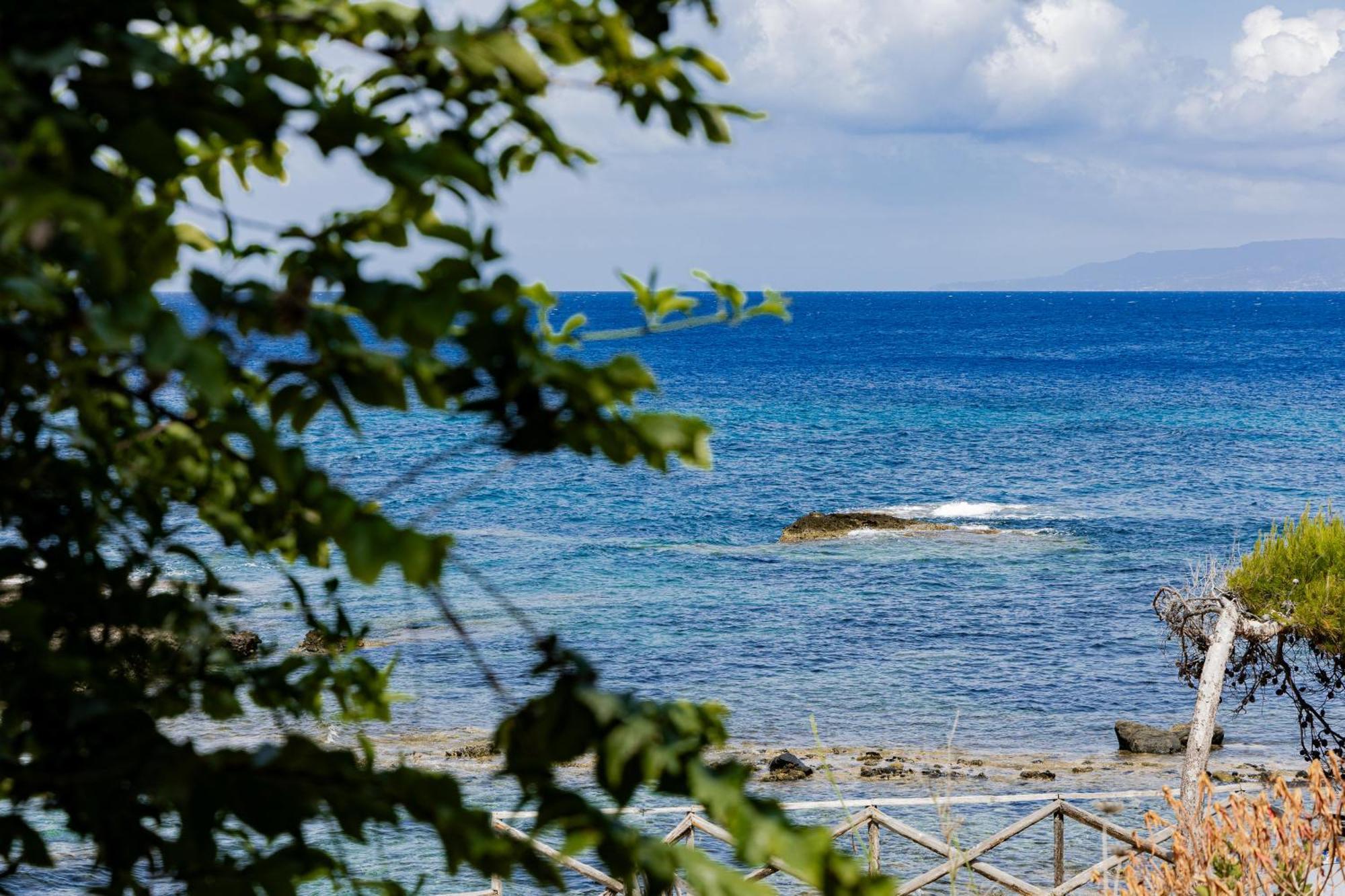 Riva Smeralda Camping Lodge Milazzo Eksteriør bilde