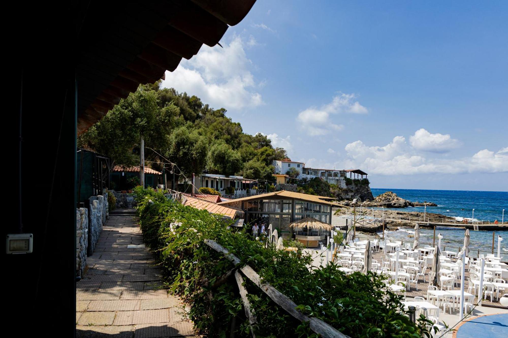 Riva Smeralda Camping Lodge Milazzo Eksteriør bilde